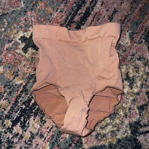 SKIMS Seamless Shapewear in Tan